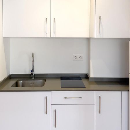 Mediterraneo 508. Fantastic Studio On The Beachfront With Sea Views. Marbella Ngoại thất bức ảnh